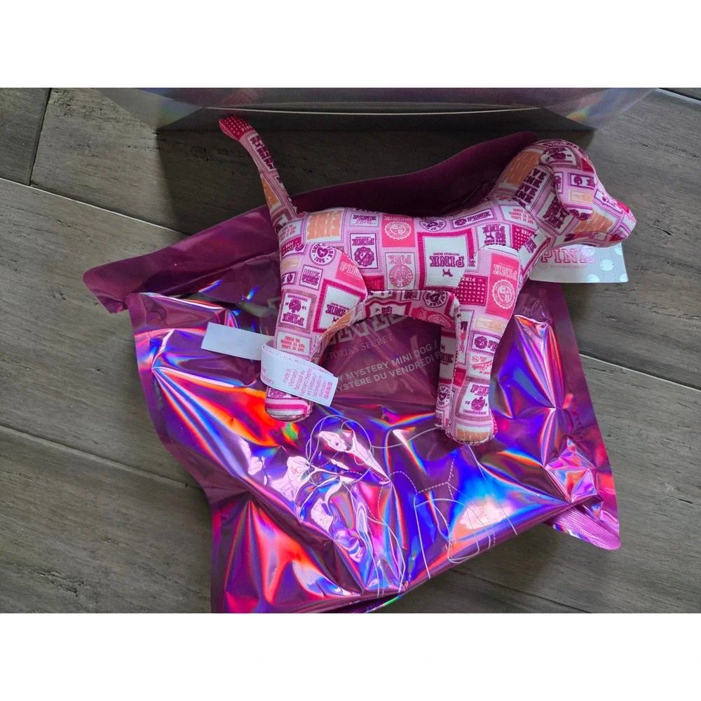 Victoria's Secret PINK Plush Blanket & Pink Friday Mystery Mini Dog Bundle NWT